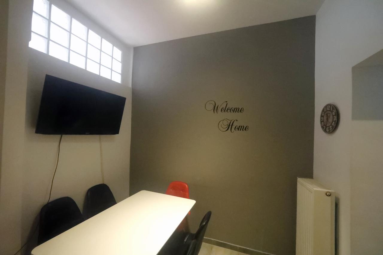 Gazi Boutique Apartment 1 Atenas Exterior foto